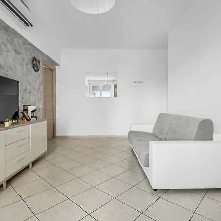 Zan20 Comfortable & Bright In - Great Location Appartement